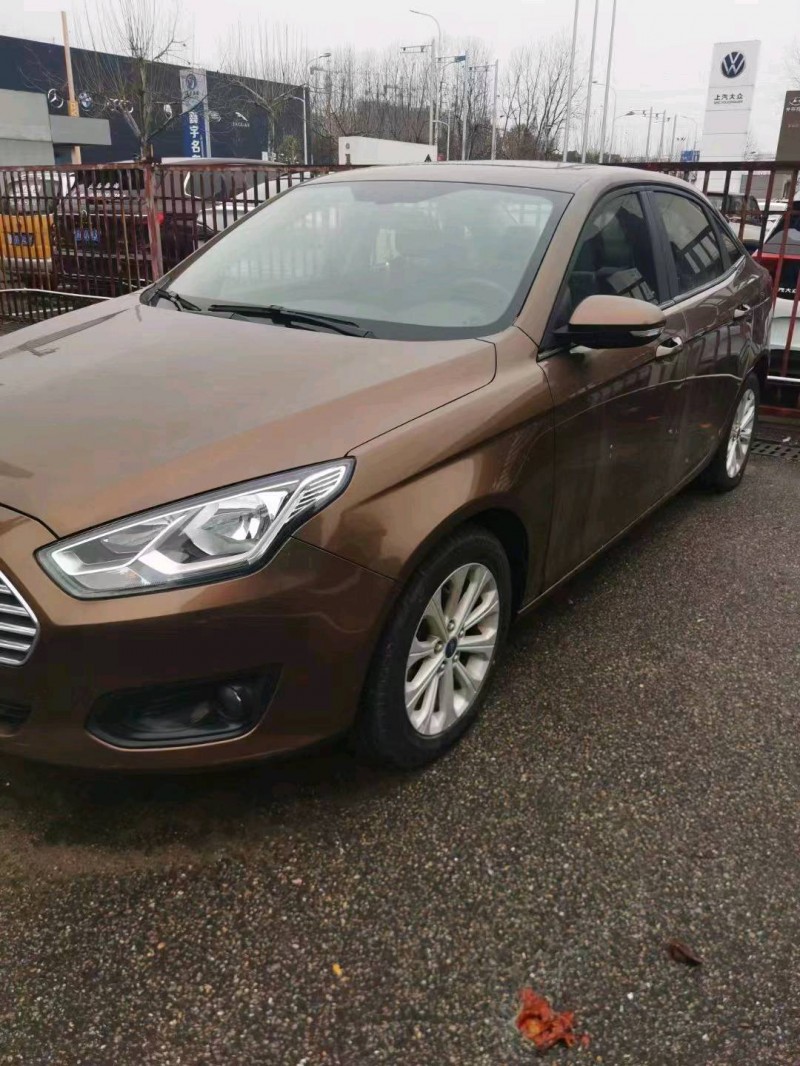 徐州18年福特福睿斯3