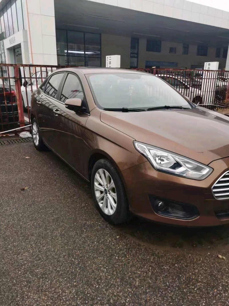 徐州18年福特福睿斯4