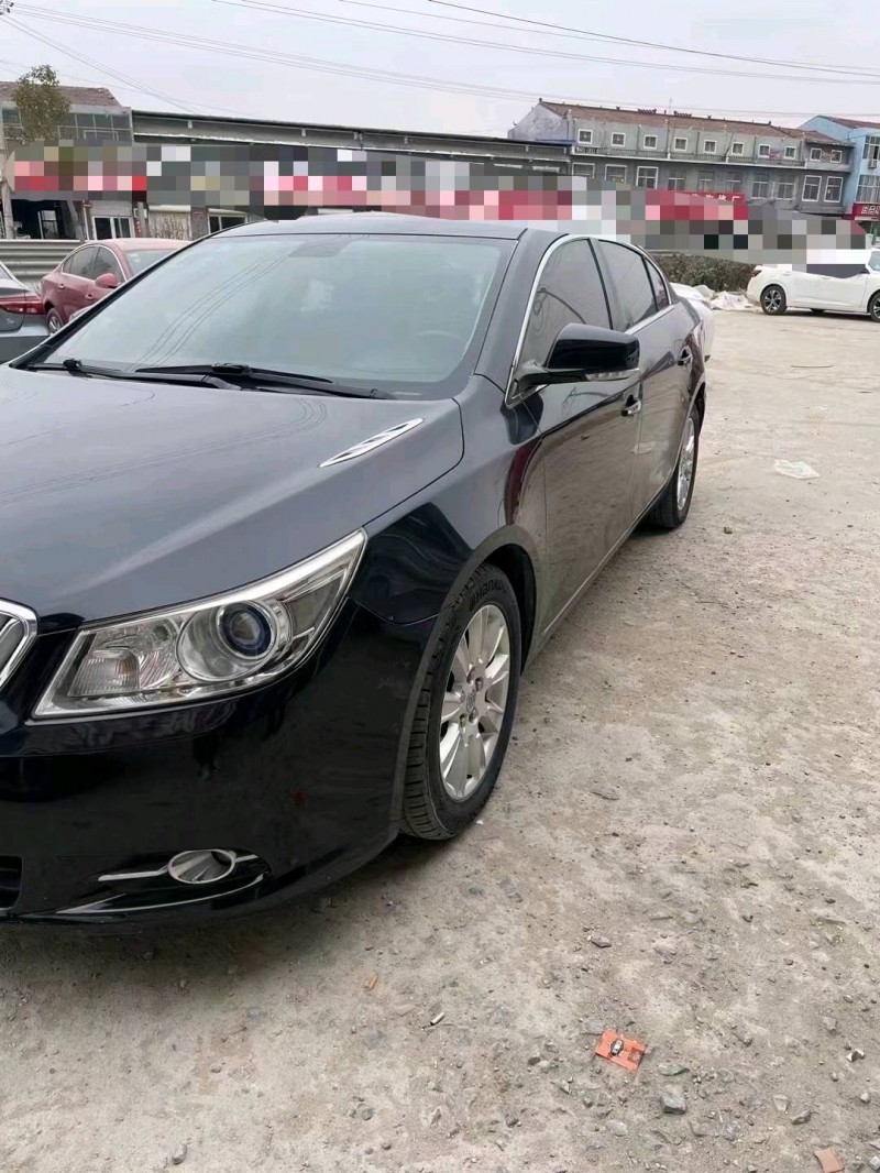 淄博15年别克君越2