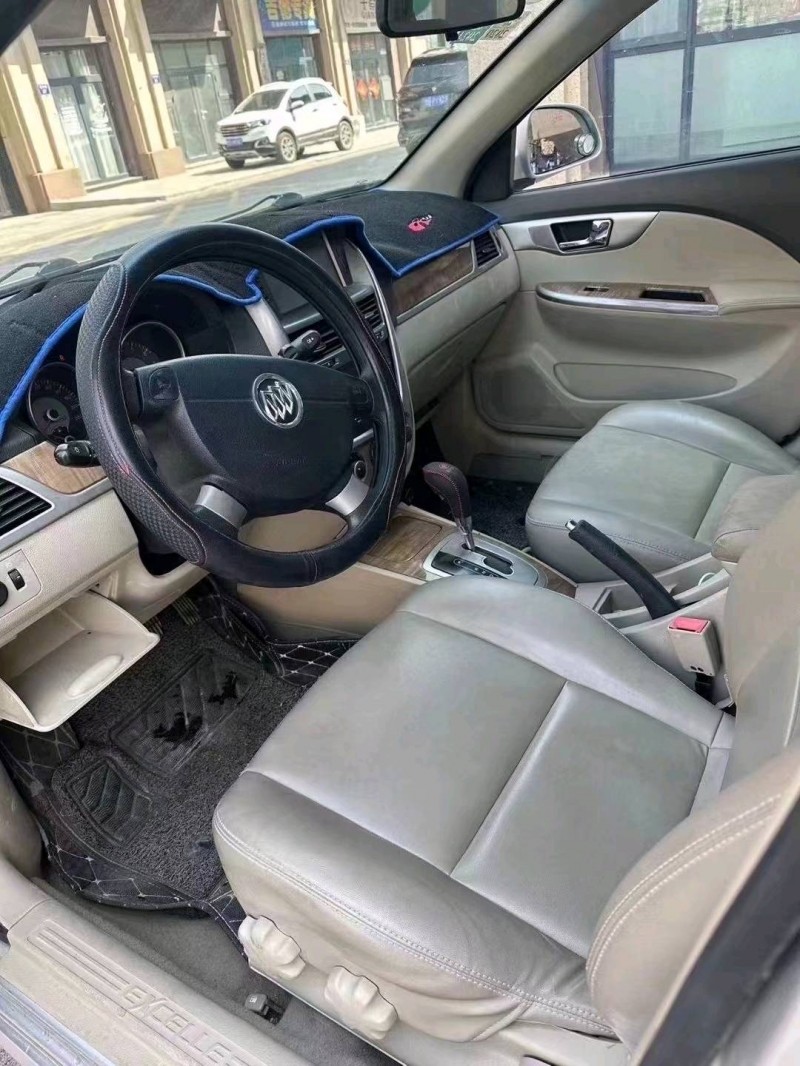 临沂16年别克凯越4