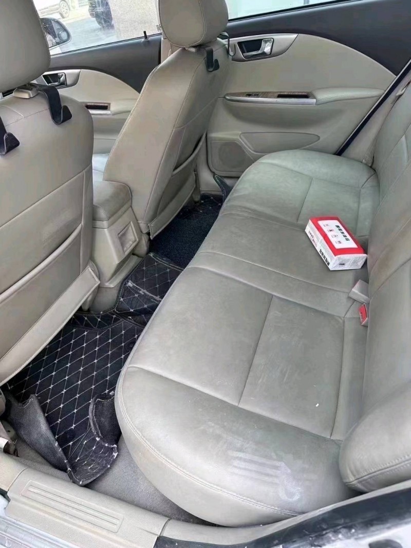 临沂16年别克凯越5