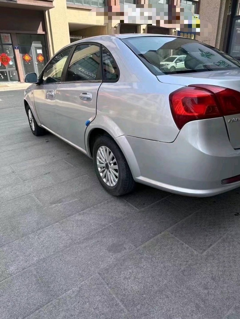 临沂16年别克凯越8