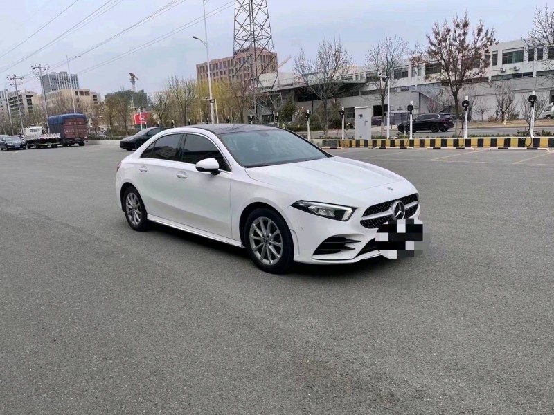 临沂19年奔驰A2