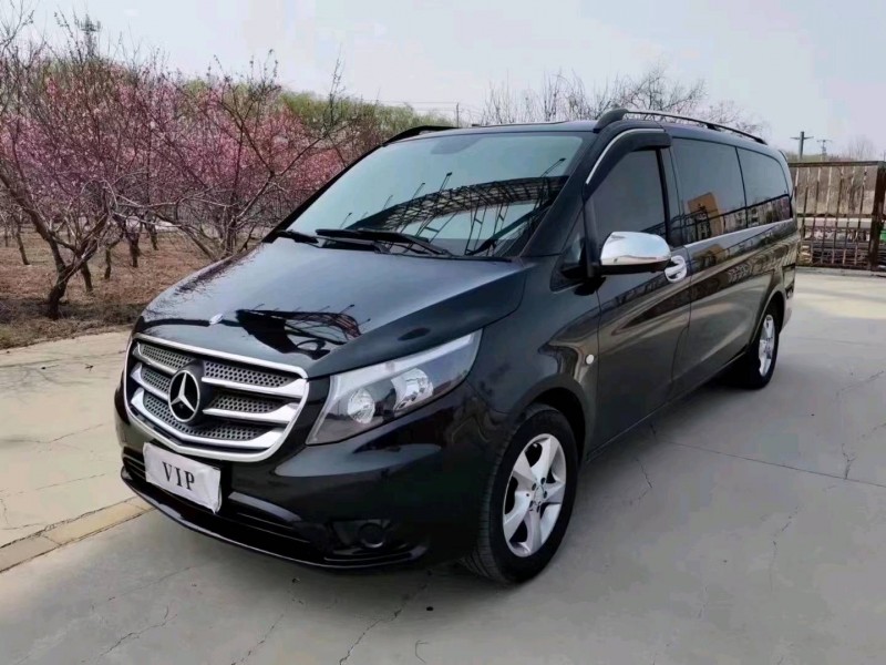 潍坊17年奔驰威霆3