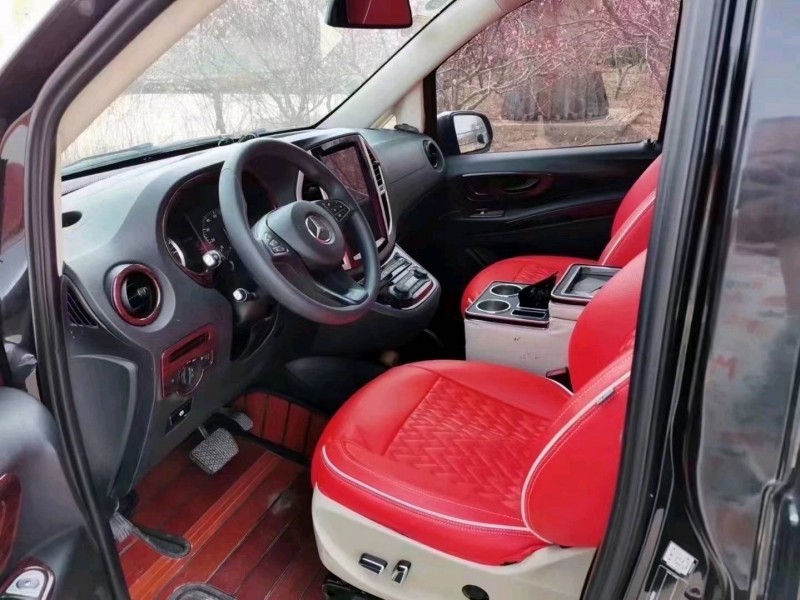 潍坊17年奔驰威霆4