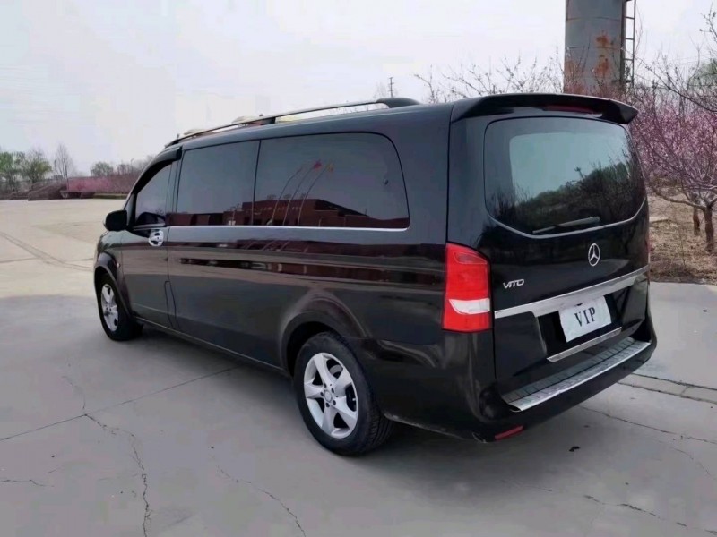 潍坊17年奔驰威霆8