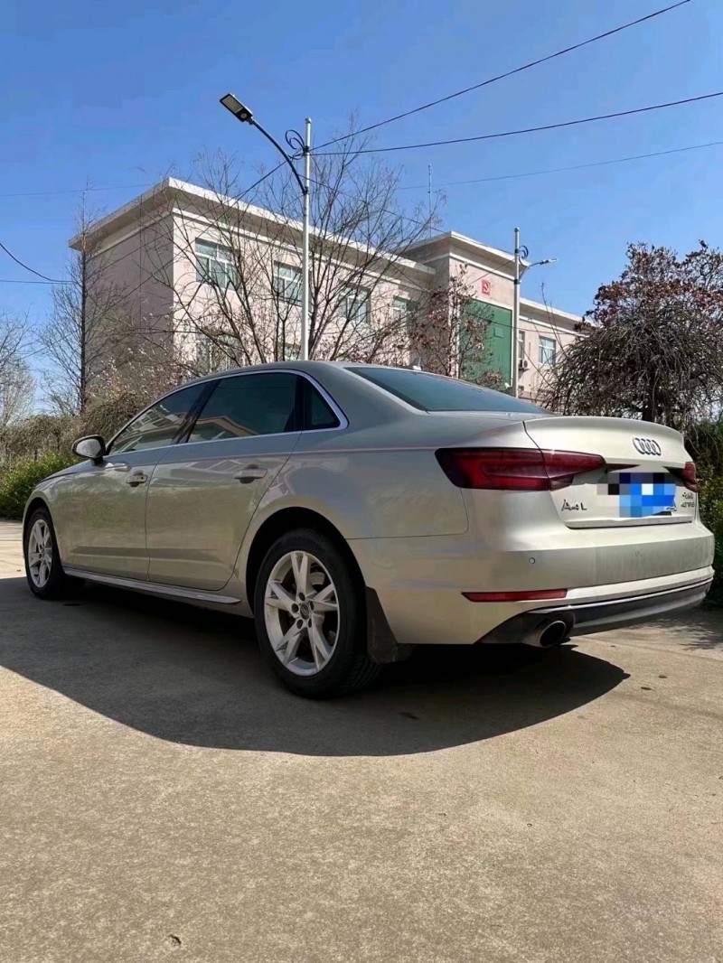 潍坊18年奥迪A4L8