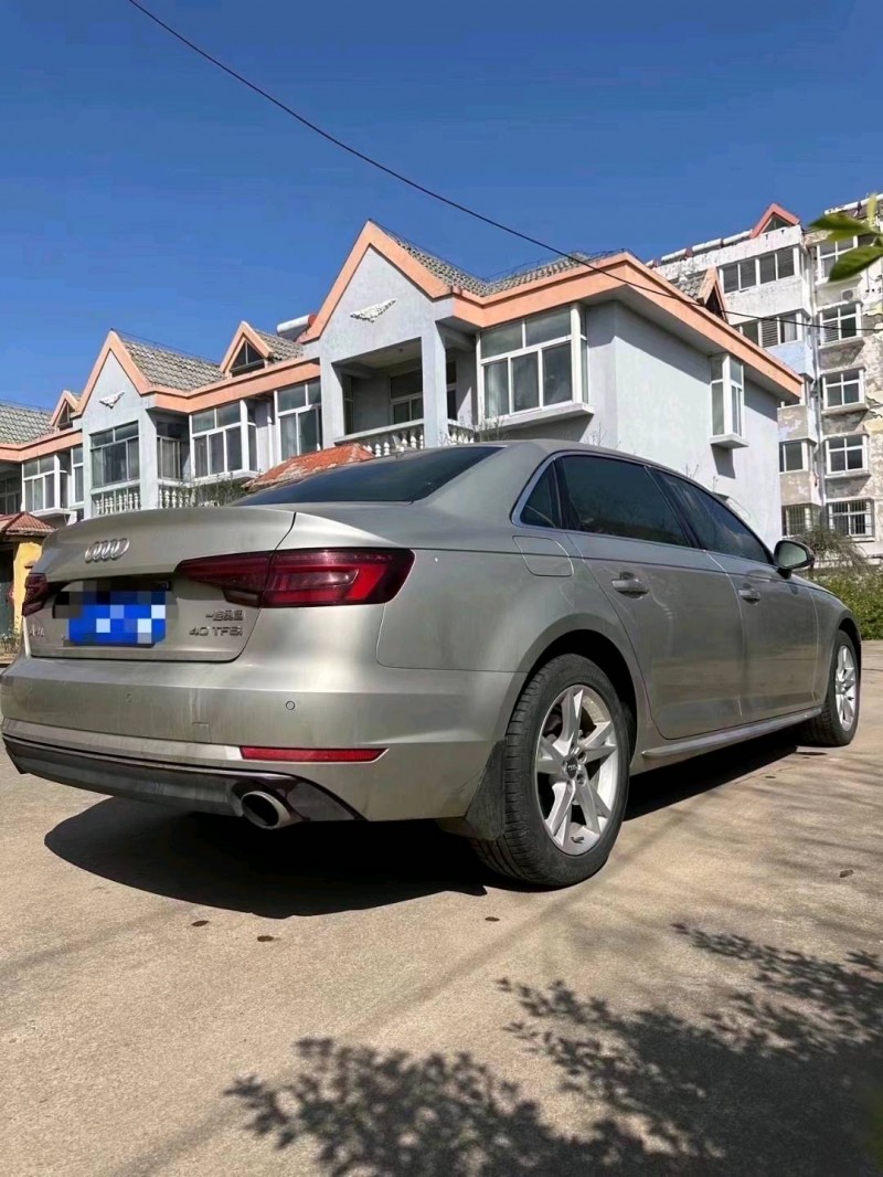 潍坊18年奥迪A4L7
