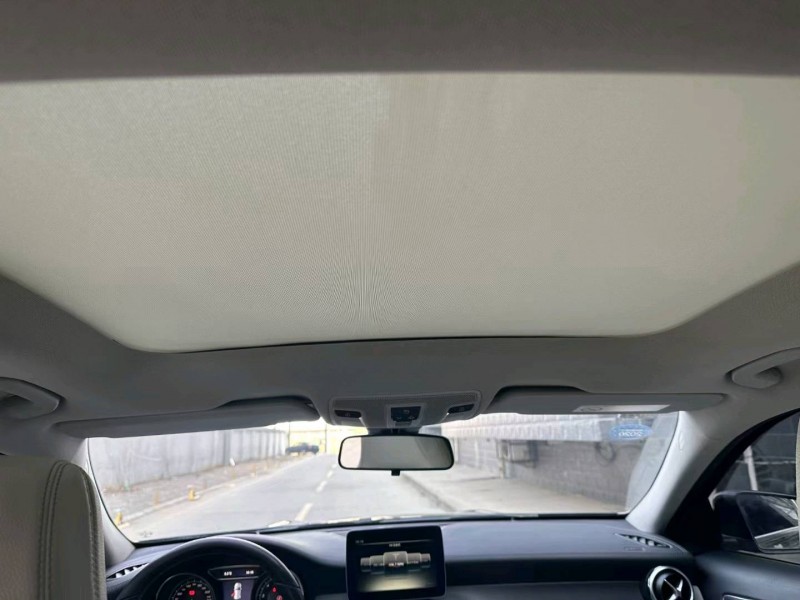 济宁17年奔驰GLA5