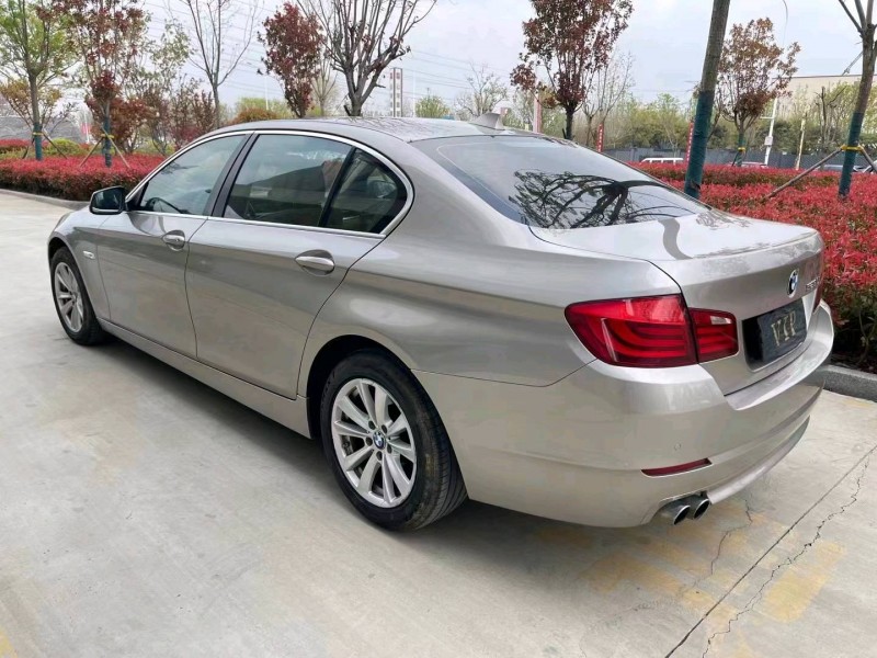 济宁12年宝马5系8