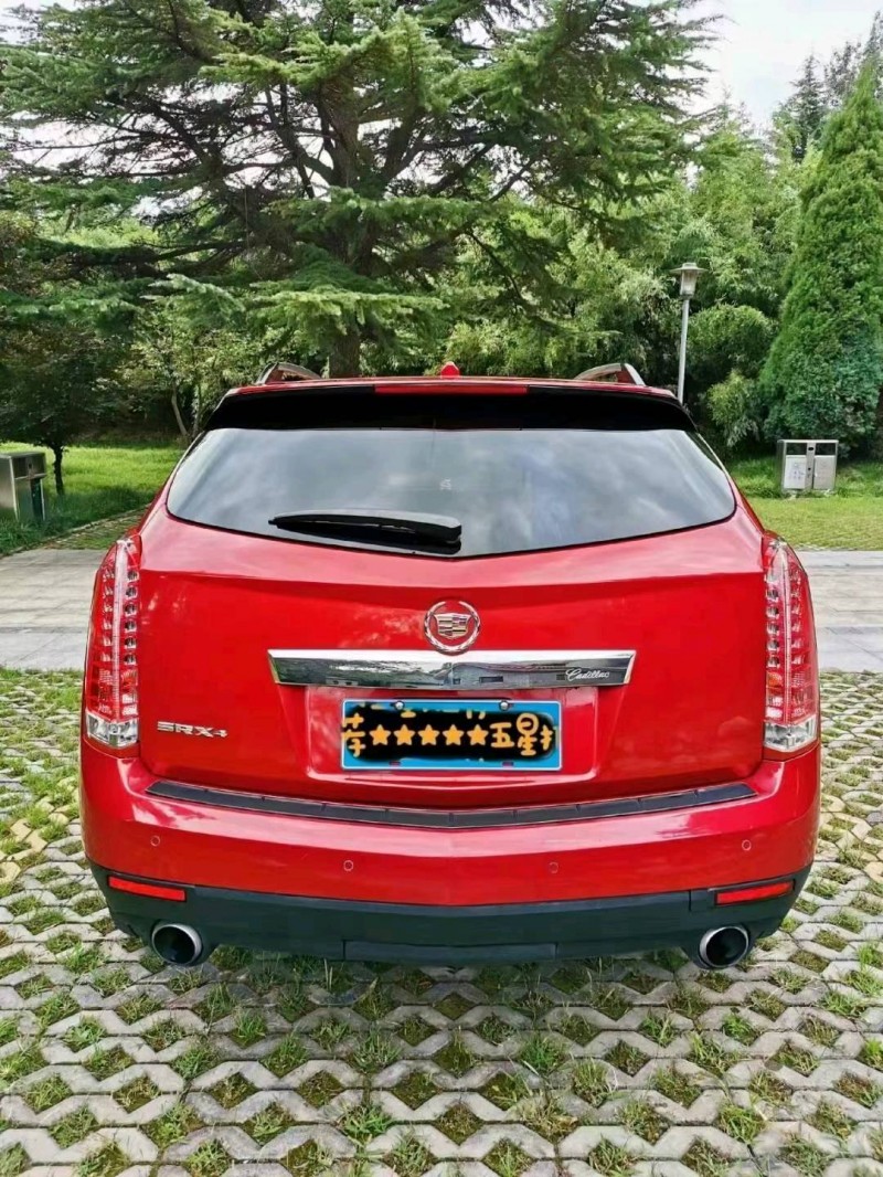 潍坊10年凯迪拉克SRX9