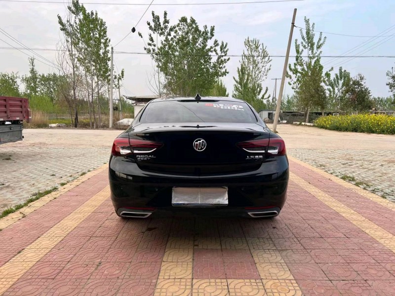 徐州20年别克君威9