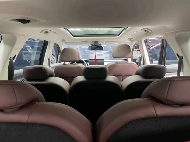 成都21年吉利豪越7