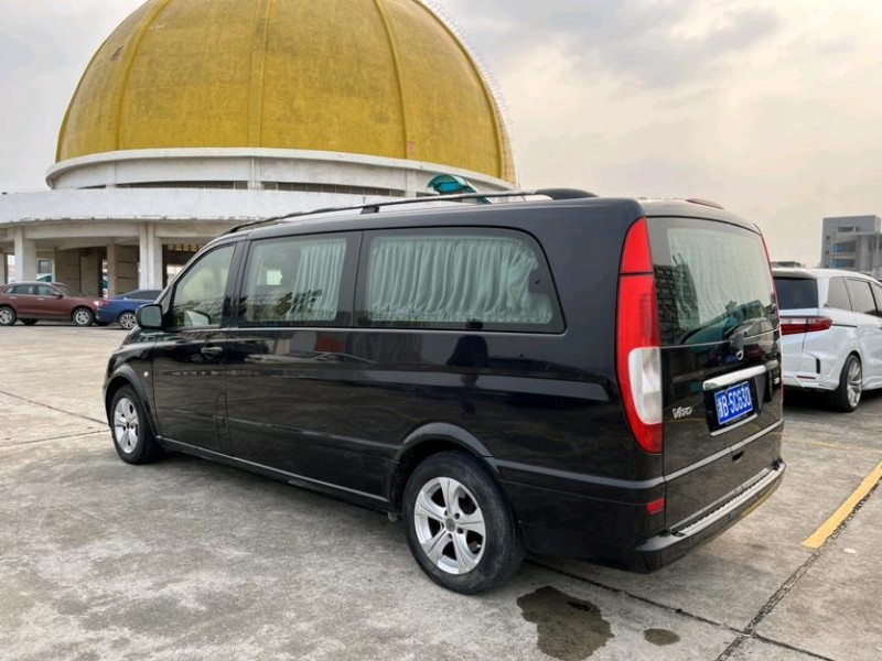 东莞14年奔驰威霆2