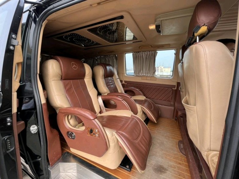 东莞14年奔驰威霆4