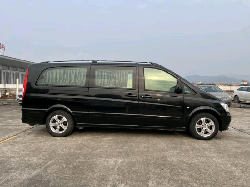 东莞14年奔驰威霆7