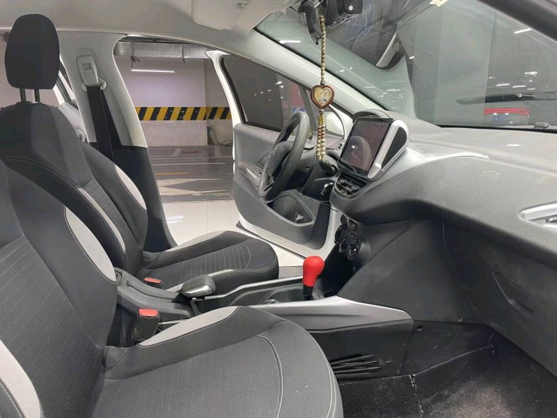 成都17年标致20087