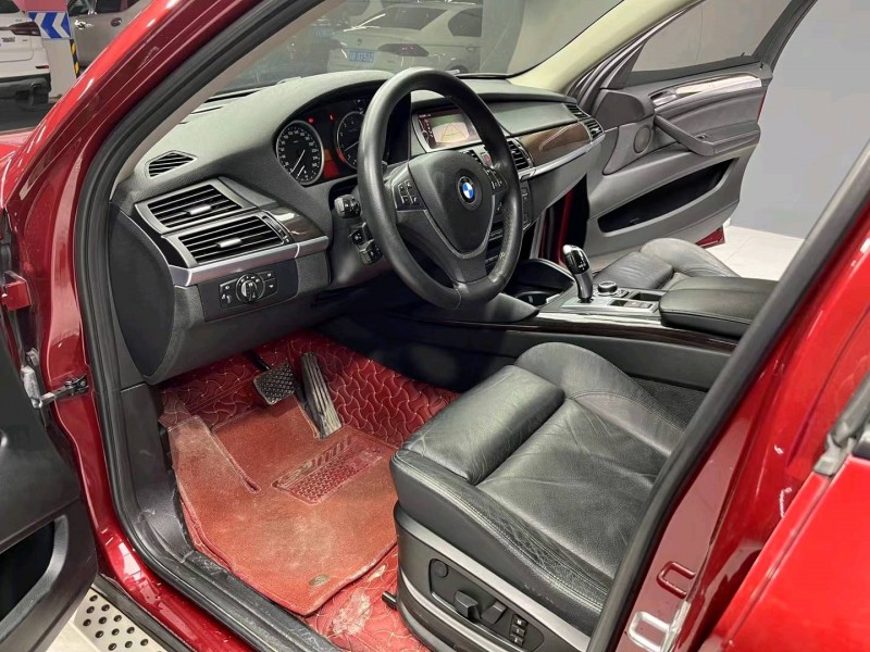 成都14年宝马X65