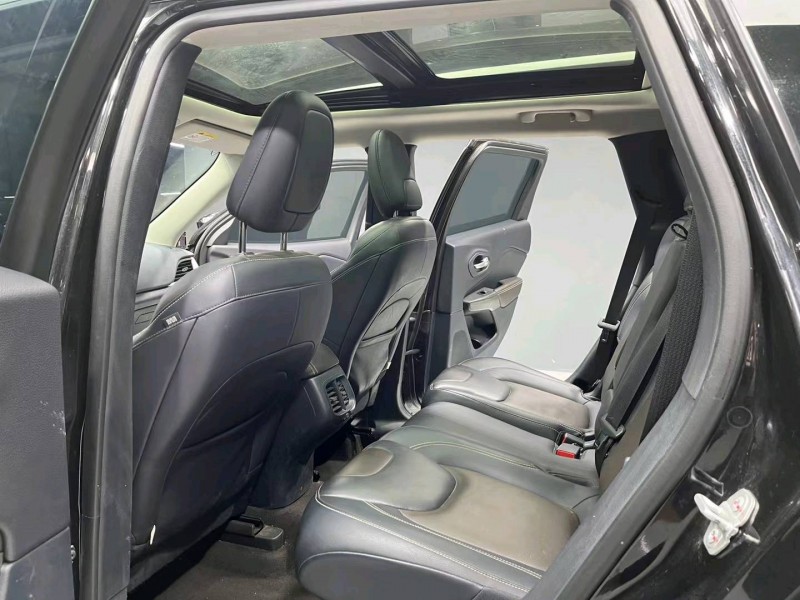 成都21年Jeep自由光4