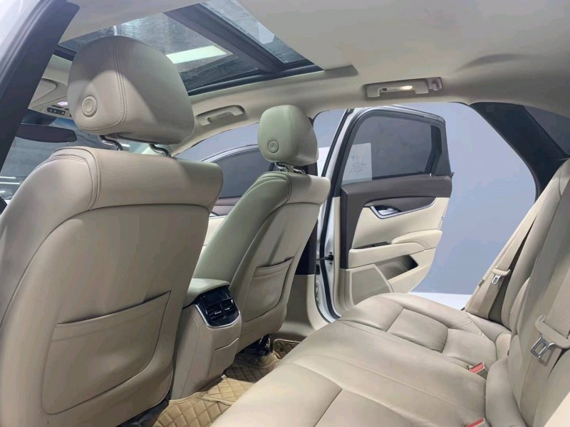 成都16年凯迪拉克XTS4