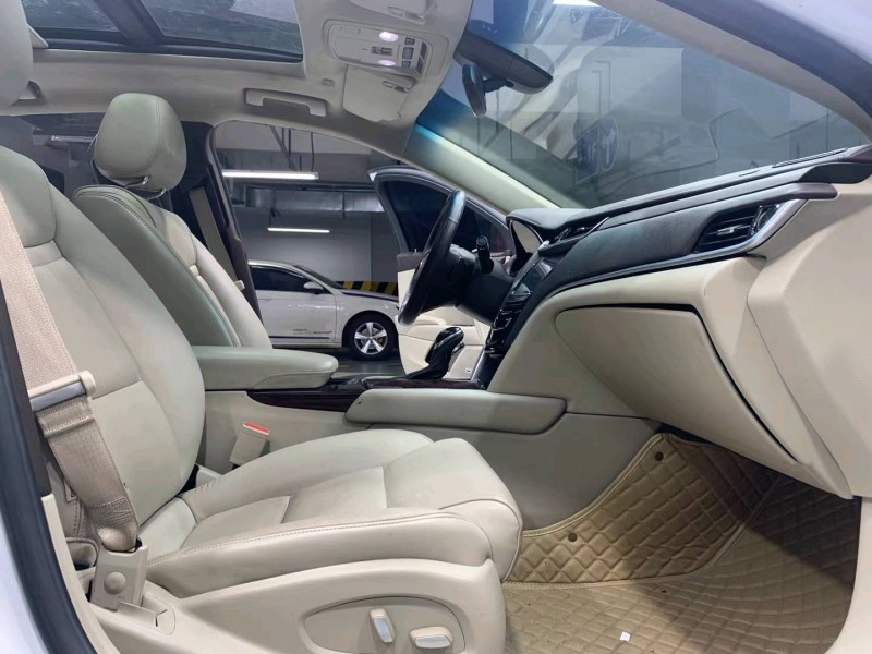 成都16年凯迪拉克XTS7