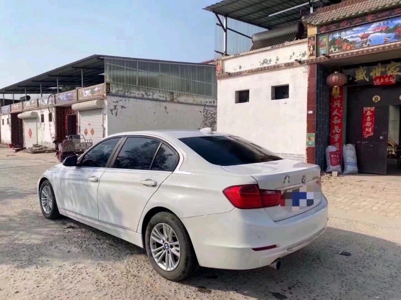 济南15年宝马3系8