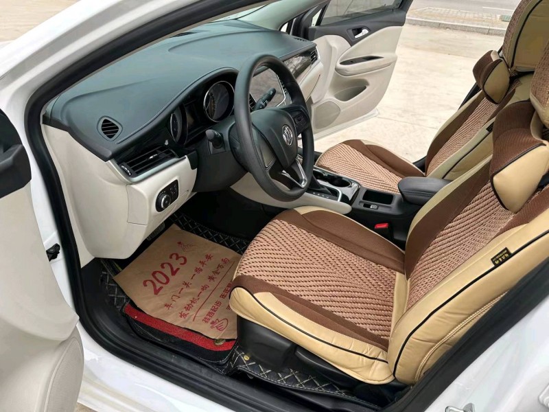 徐州21年别克威朗4