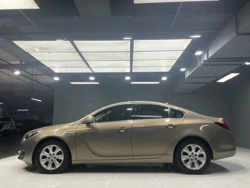 成都14年别克君威8