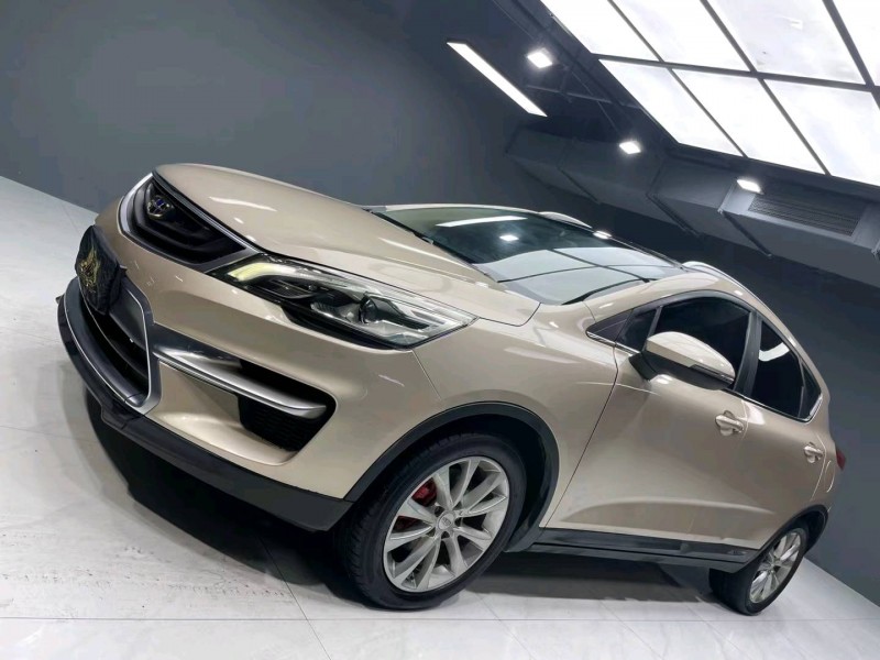 成都18年吉利帝豪GS2