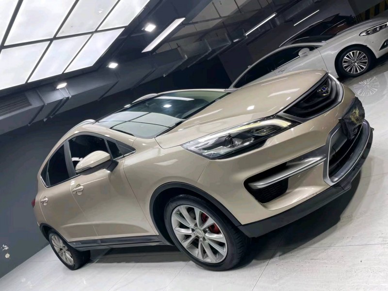 成都18年吉利帝豪GS3