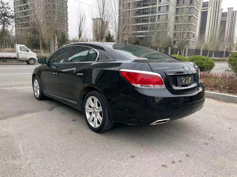 沈阳10年别克君越3