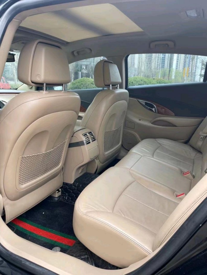 沈阳10年别克君越8