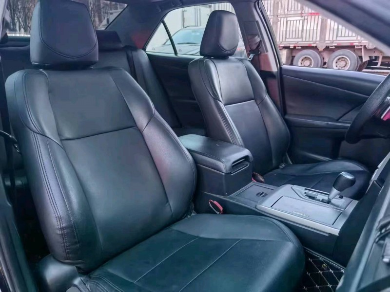 济宁14年丰田凯美瑞7