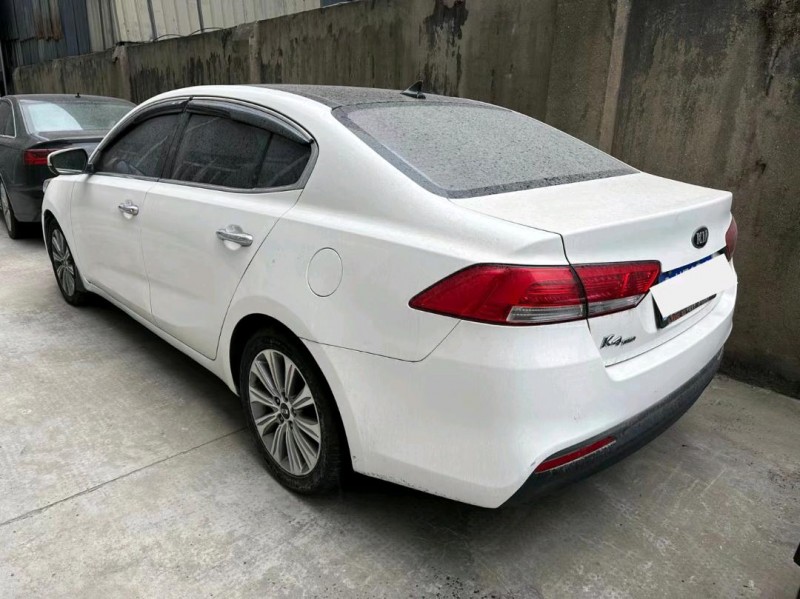 嘉兴16年起亚K46
