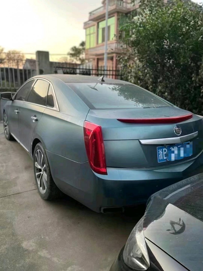 嘉兴16年凯迪拉克XTS5