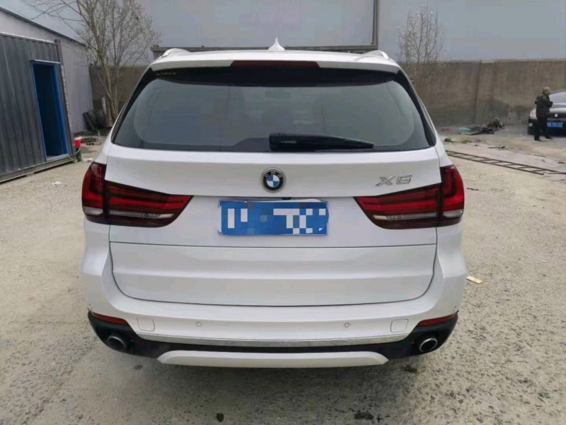 济南18年宝马X57