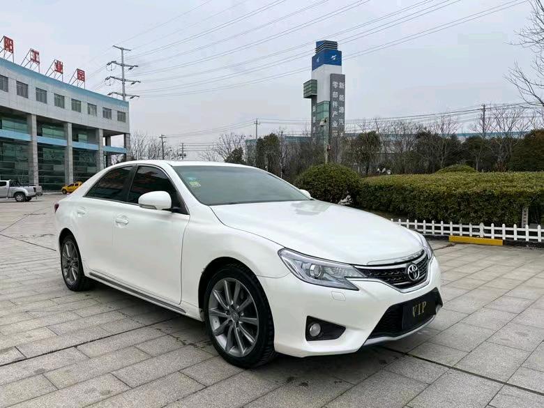 盐城15年丰田锐志2
