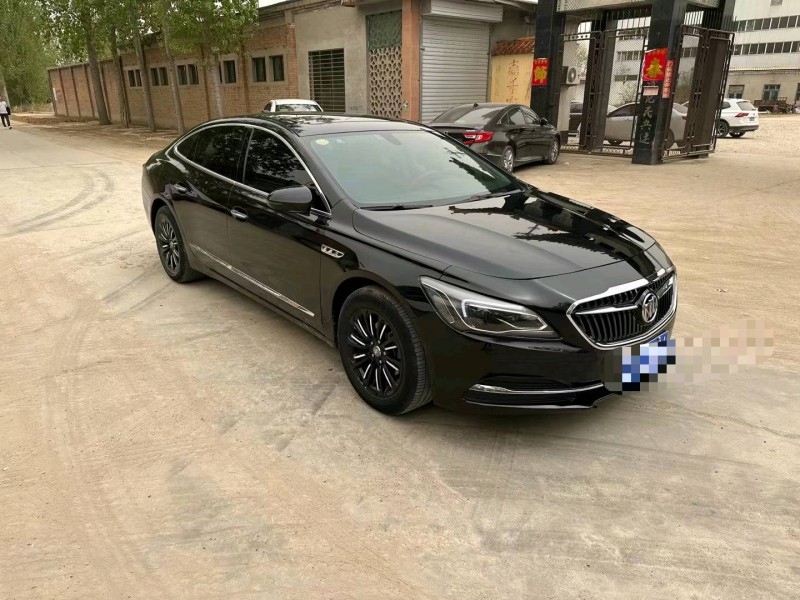 保定18年别克君越2