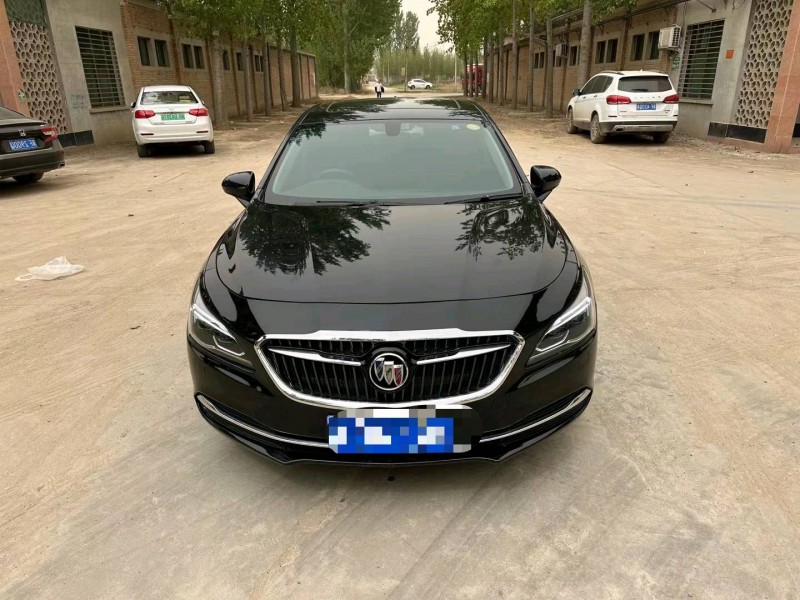 保定18年别克君越1