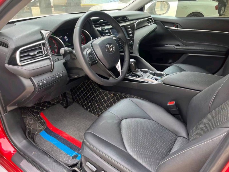 保定18年丰田凯美瑞6