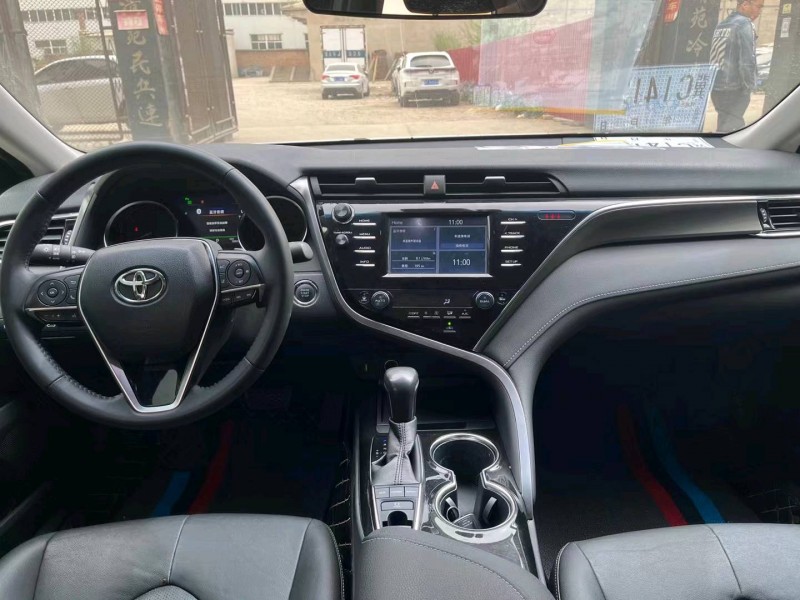 保定18年丰田凯美瑞7