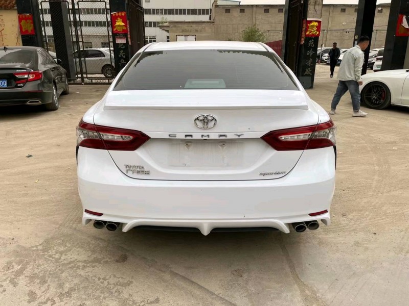 保定18年丰田凯美瑞9