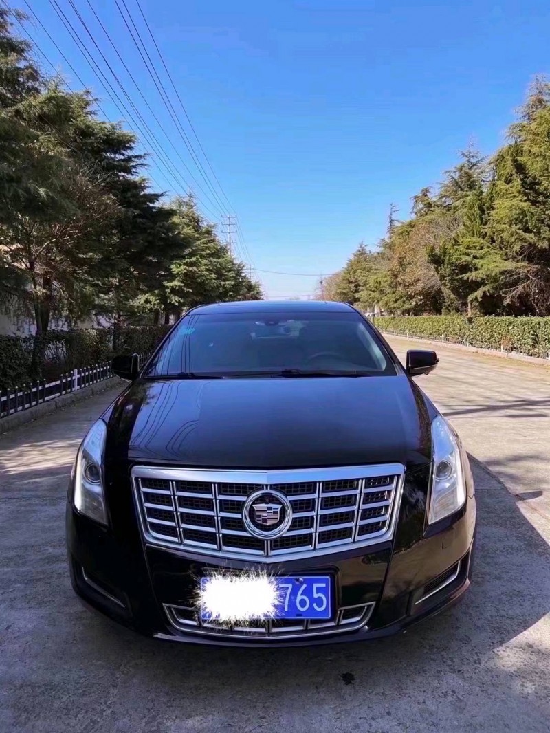 青岛13年凯迪拉克XTS1