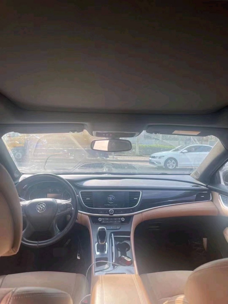 青岛16年别克君越4