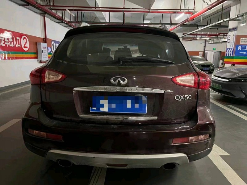 重慶16年英菲尼迪QX506