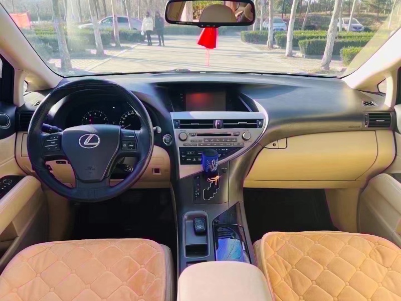 聊城12年雷克萨斯RX7