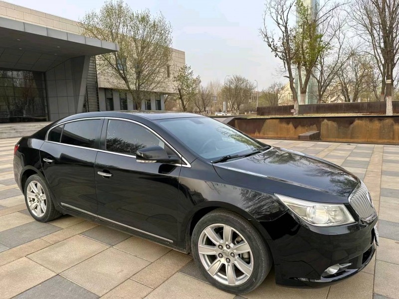 沈阳13年别克君越3