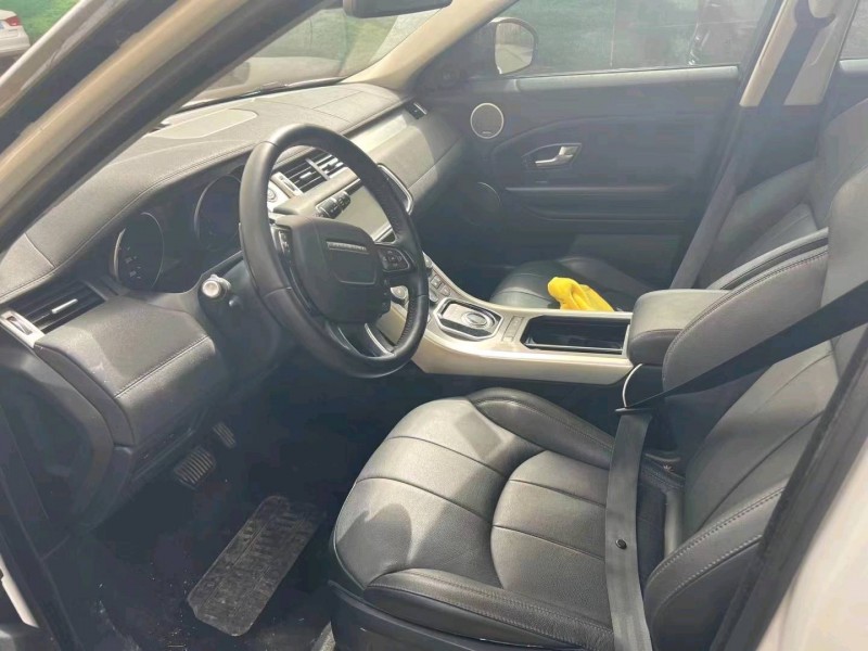 淄博18年路虎极光9