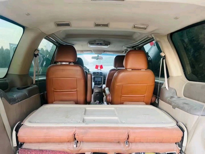 青岛12年别克GL85