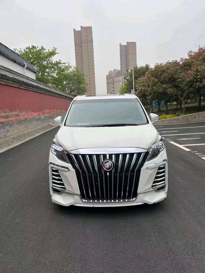 济宁20年别克GL81